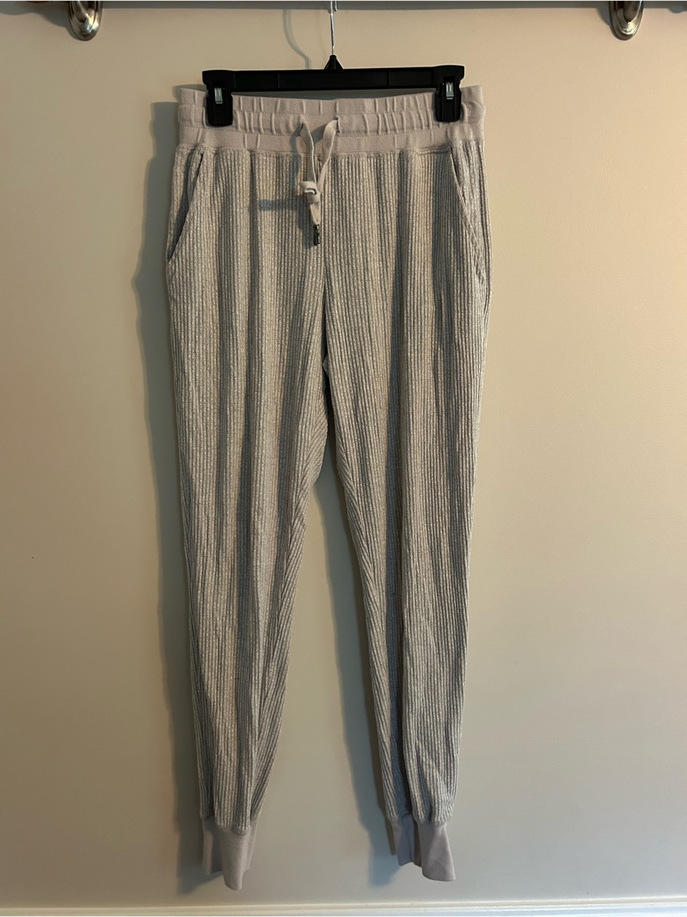 Zyia Light Gray Knit Jogger Pants
